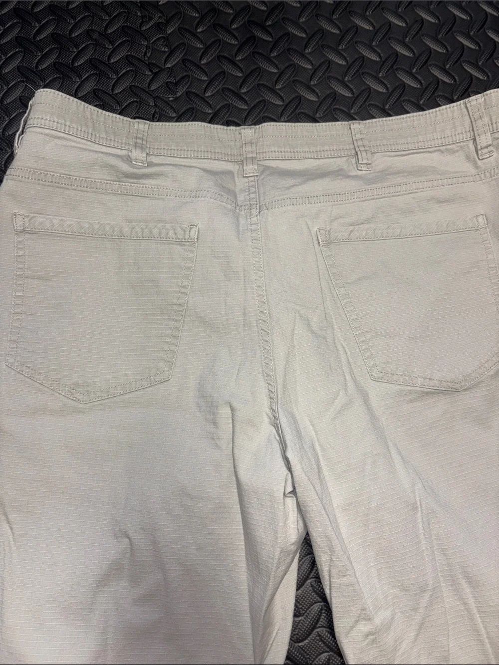 Men's Casual Cotton Shorts - Light Beige